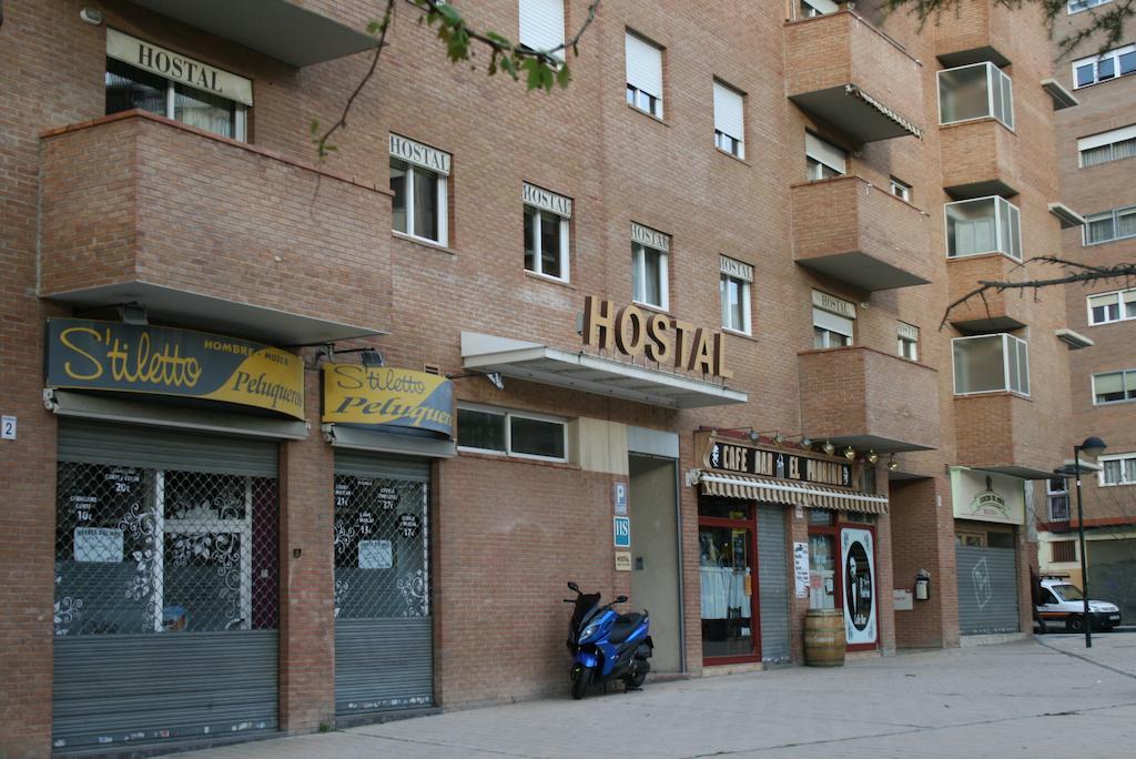 Hostal Puente De Piedra Zaragoza Ngoại thất bức ảnh
